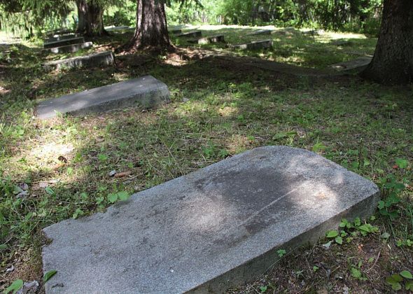 В Серове планируют отремонтировать воинское захоронение на зеленцовском кладбище