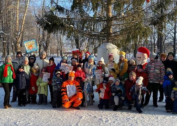 Деды Морозы соревновались в Серове. Победила команда Дома культуры железнодорожников