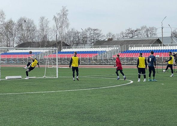 В Серове стартовал турнир по мини-футболу “Весна Победы”