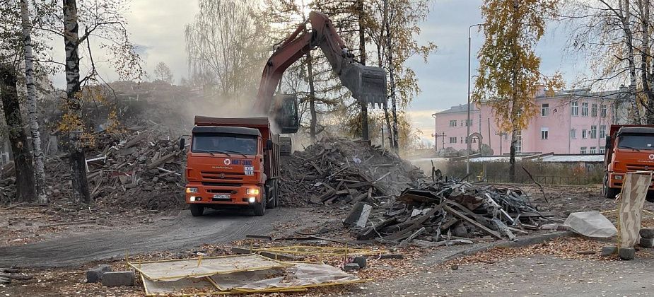 Мэрия Серова отдает в аренду участок под частично снесенным домом на Февральской Революции
