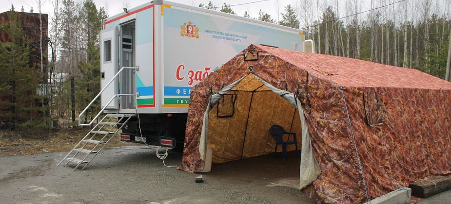 COVID. На въезде в Серов у москвичей и петербуржцев берут анализ на коронавирус