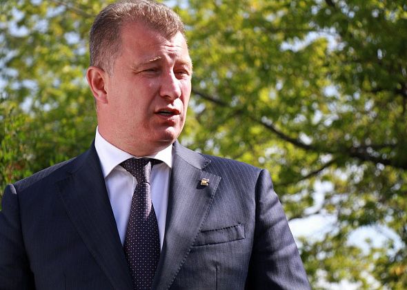 Ura.ru: истеблишмент обсуждает конфликт между мэром Серова и УГМК