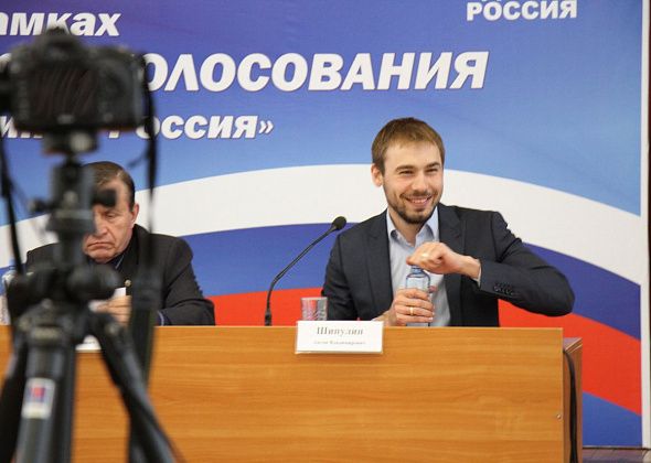 Антон Шипулин подал документы на участие в довыборах в Госдуму от Серовского округа