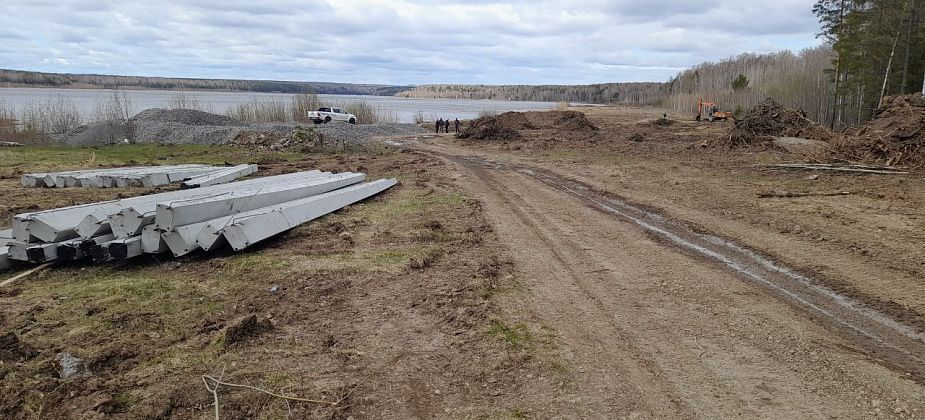 В Серове подрядчик на строительстве зоны отдыха на водохранилище полностью вырубил заросли до границы леса