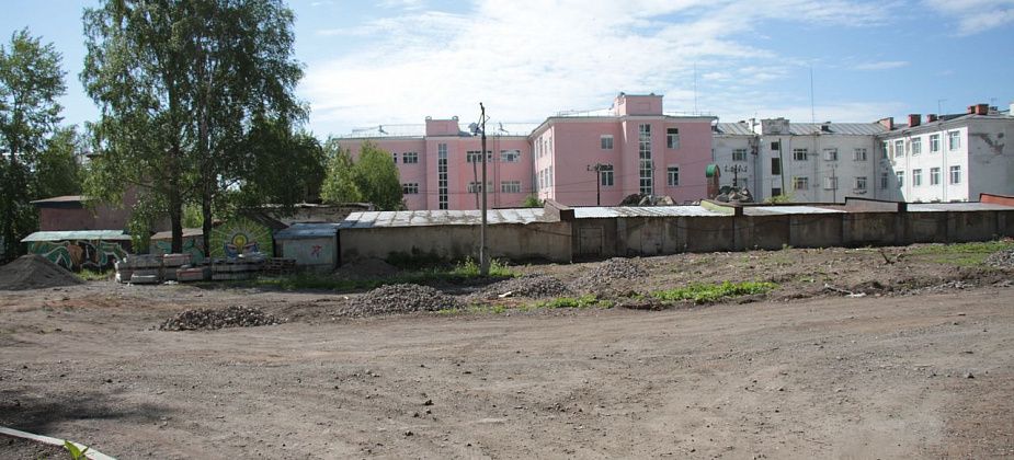 В Серове снесут десять самовольно установленных гаражей
