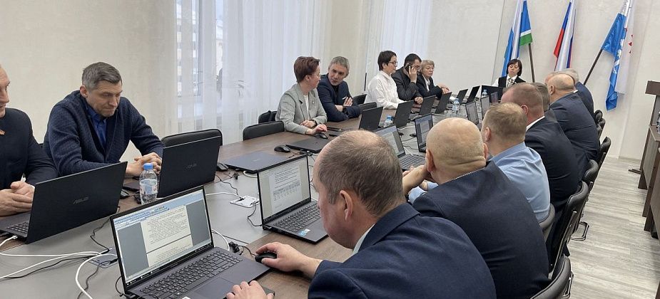 Рассказываем, в какие дни будут принимать серовчан по личным вопросам депутаты в феврале