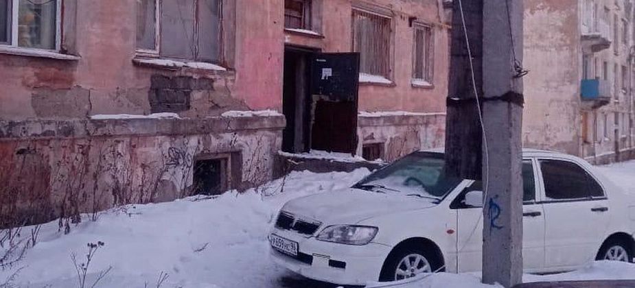 Жители дома по улице Белореченской провели ночь без тепла и света: "дома была зима"...