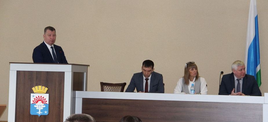 Перед городом открыты огромные перспективы. Глава Серова доложил об основных итогах социально-экономического развития округа