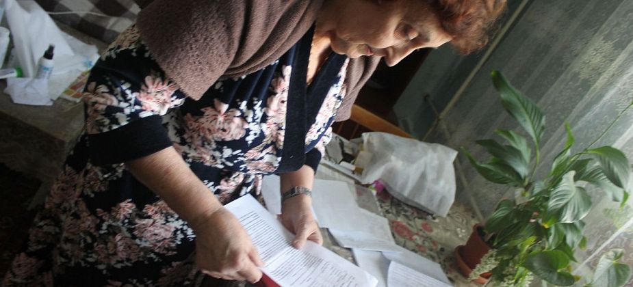 Серовская больница пообещала разобраться с проблемой пенсионерки, которая не получает памперсов в льготном порядке