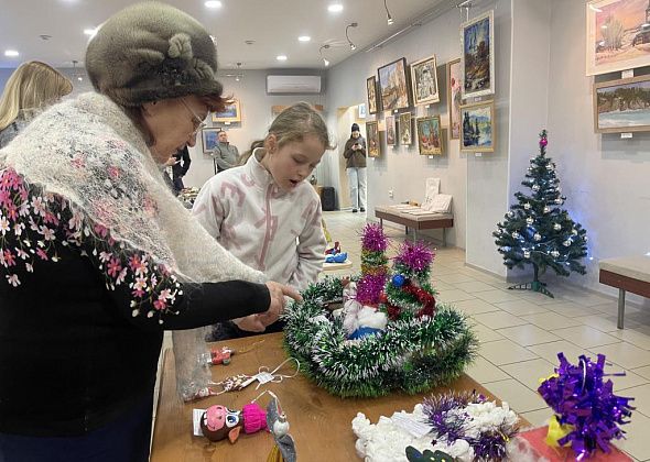 Серовский исторический музей наградил победителей выставки-конкурса "Елочная игрушка"