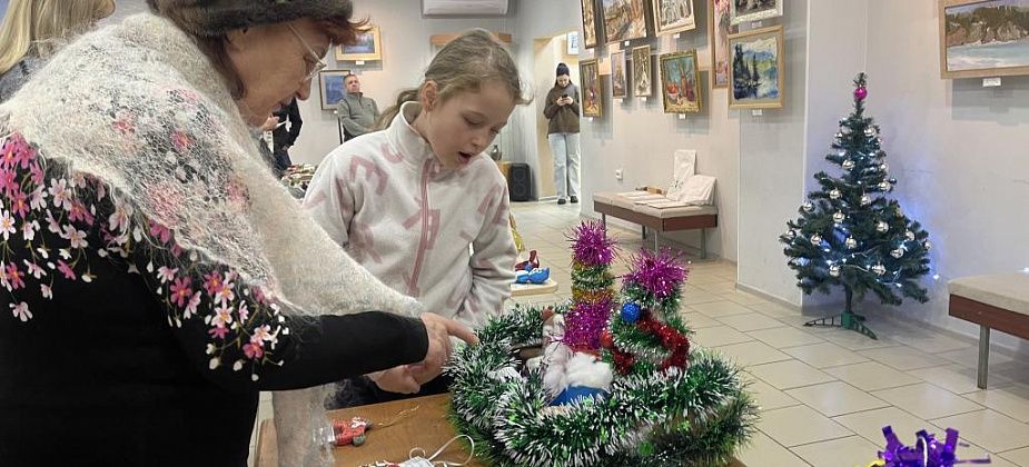 Серовский исторический музей наградил победителей выставки-конкурса "Елочная игрушка"
