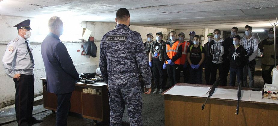 «Лето с Общественным советом»: Ума Турман, наркотики и оружие