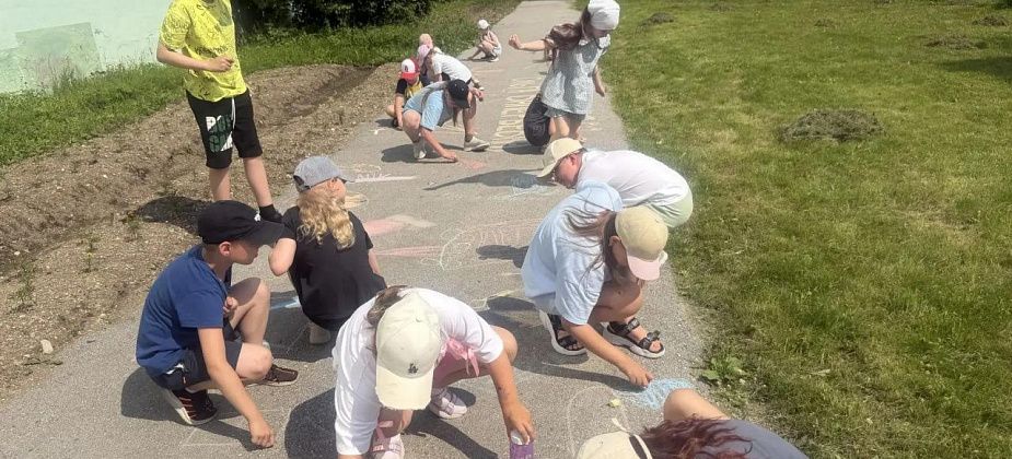 Полиция Серова провела «Калейдоскоп безопасности» на площадке школы №27