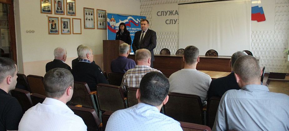 Сотрудники уголовного розыска Серова отмечают 101-ю годовщину со дня образования подразделения в системе МВД России