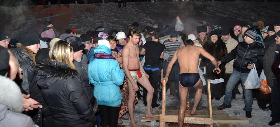 "Выпечка и горячий чай". В Серове состоятся Крещенские купания