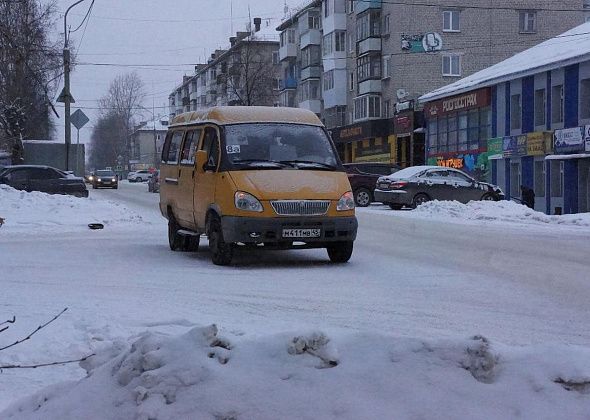 В Серове маршрутка сбила пожилую женщину