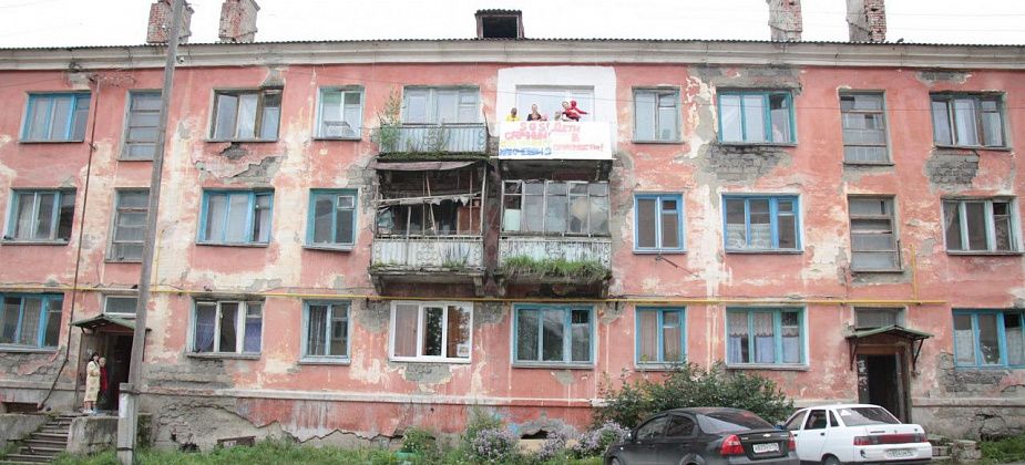 На предмет аварийности обследуют два крупных серовских общежития – на Сортировке и на 1-м Разъезде