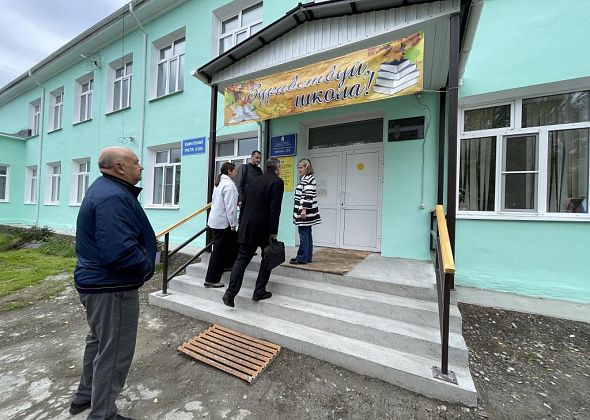 Перед началом нового учебного года депутаты Серова проверили три школы