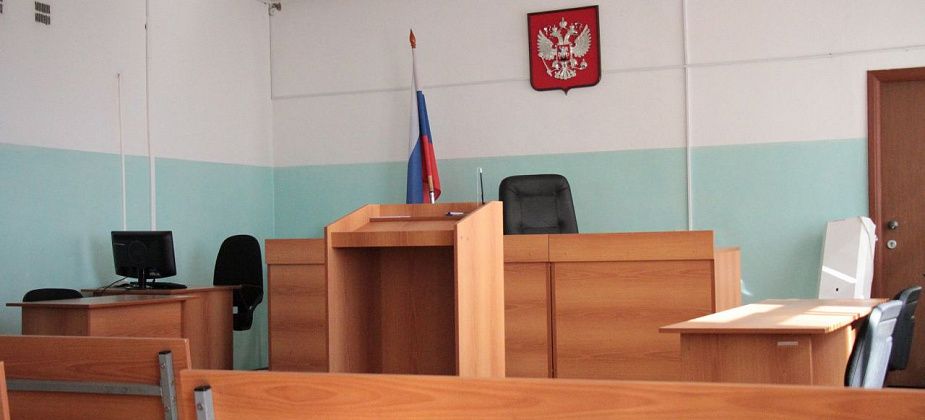 За кражу "сотового телефона" в Серове будут судить 75-летнюю женщину