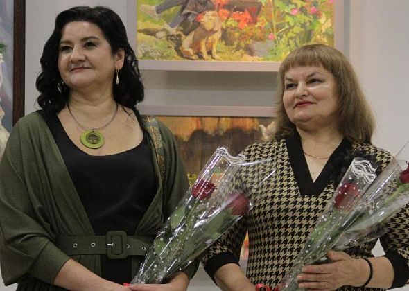 Сочность красок и уральская природа. В Серове открылась выставка художниц из Качканара и Новой Ляли