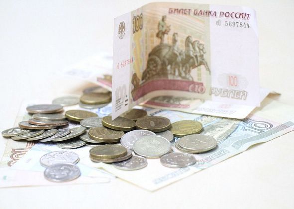 Горожанка отсудила 96 000 рублей за неустановленный могильный памятник