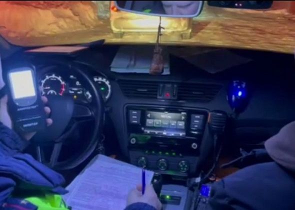 В Серове поймали бесправного водителя с признаками опьянения