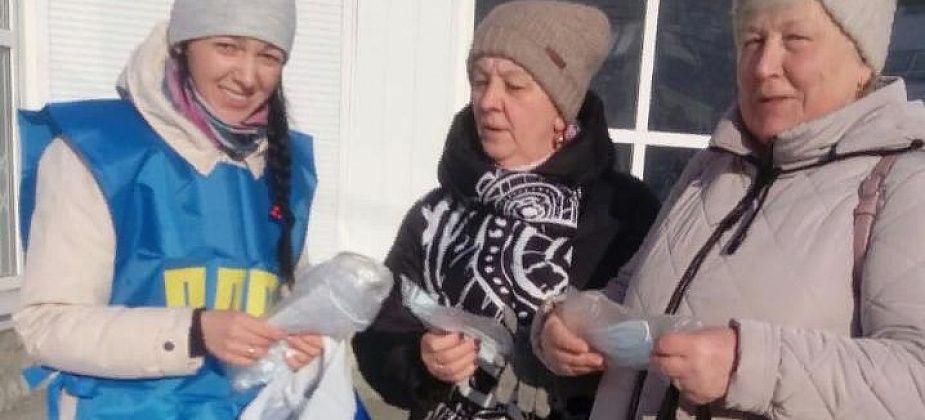 В Серове бесплатно раздавали маски: "Люди благодарили Жириновского!"