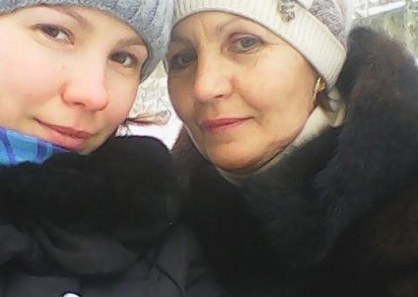 Елена Шлимакова, мать убитой девушки, просит помощи жителей Серова