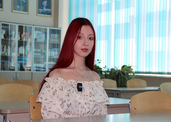 "Моим хобби всегда было чтение". Что и кто помог сдать Полине Гориновой ЕГЭ на 100 баллов