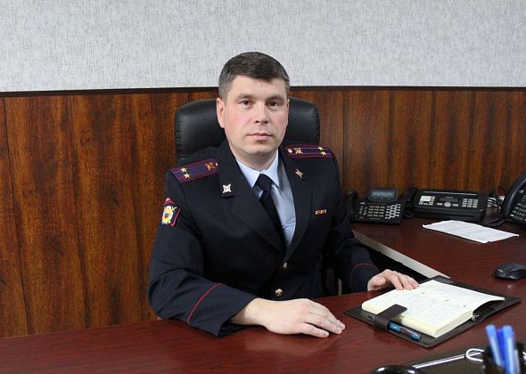 Руководитель полиции Серова провел «прямую телефонную линию» по вопросам мошенничества