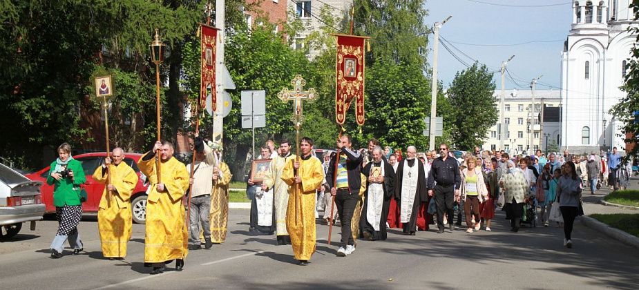 В Серове Светлую Пасху отметят крестным ходом, праздничным концертом и встречей благодатного огня