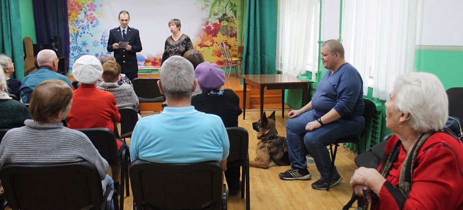 В Серове членам общества слепых рассказали о схемах, по которым действуют мошенники