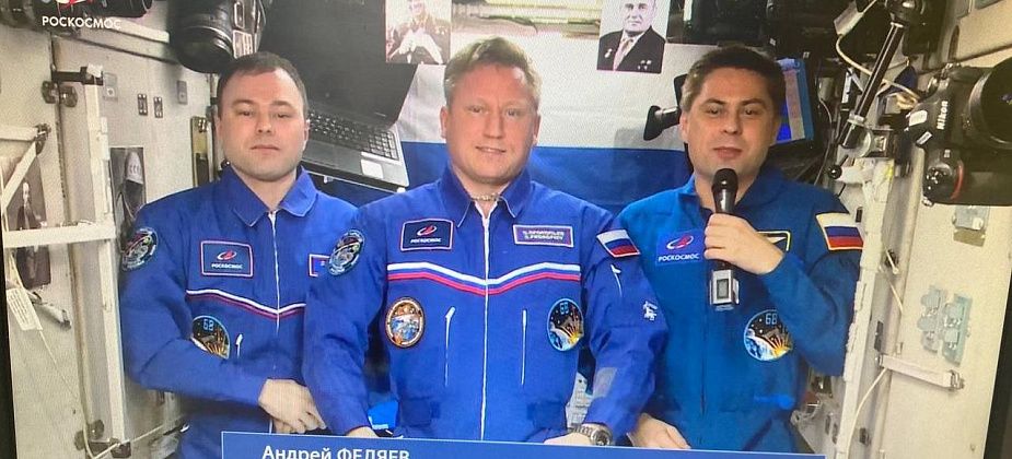 Космонавт, уроженец Серова Андрей Федяев поздравил с Днем космонавтики с борта МКС