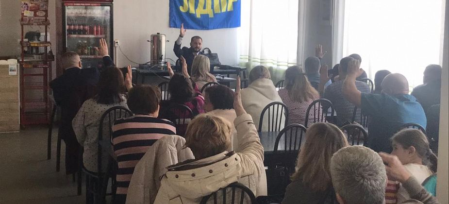 Члены ЛДПР проголосовали за установку памятника Жириновскому в Серове