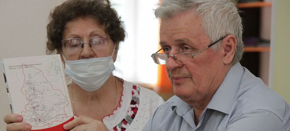 «Народ прочитает, что такое репрессии». В Серове презентовали книгу о спецпереселенцах «Нас гнали этапом...»