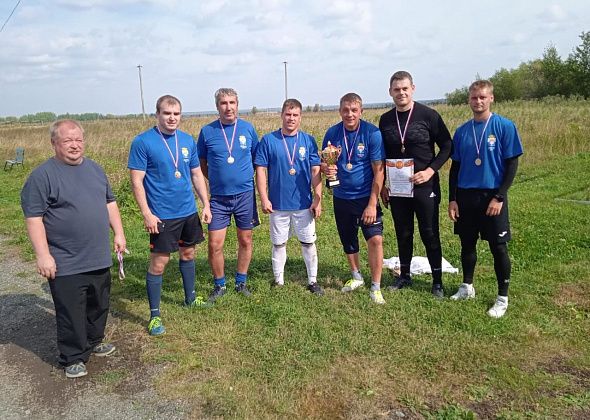 Серовские ветераны боевых действий выиграли окружной турнир по мини-футболу