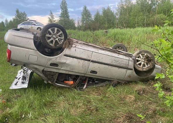 На трассе под Серовом перевернулся автомобиль, которым управляла автоледи с полугодовалым стажем