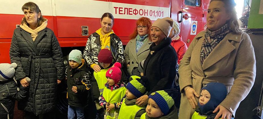 К огнеборцам на экскурсию пришел «Огонек»