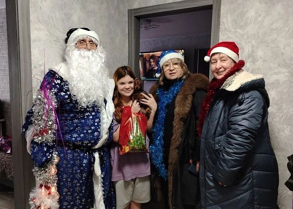 Полицейский Дед Мороз посетил ветеранов Серовского ОВД