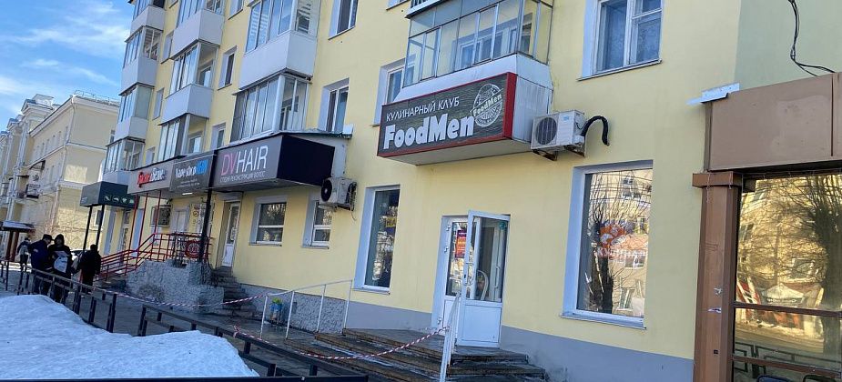 В управляющей компании прокомментировали падение наледи на несовершеннолетнего серовчанина