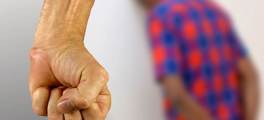 В Серове перед судом предстанет мужчина, обвиняемый в побоях и угрозе убийством в отношении трех своих детей