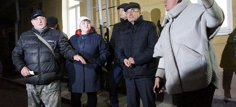 Власти уговаривают серовчан благоустроить двор. Не все согласны