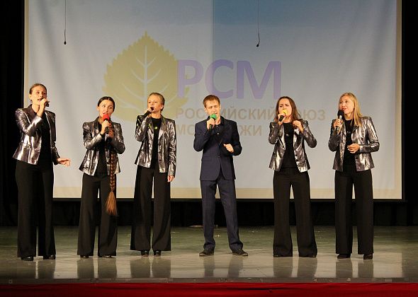Более 100 талантливых свердловчан стали участниками фестиваля "Беспокойная юность моя"