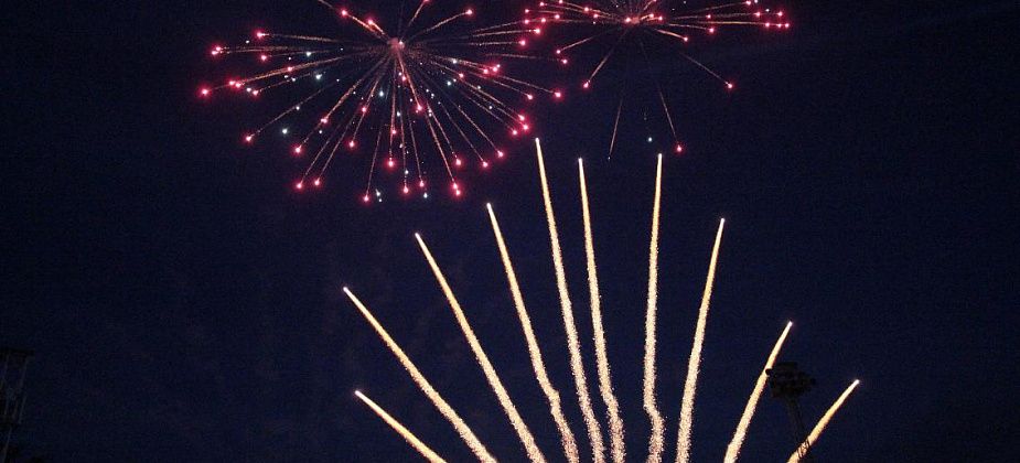 В новогоднюю ночь в Серове дадут салют