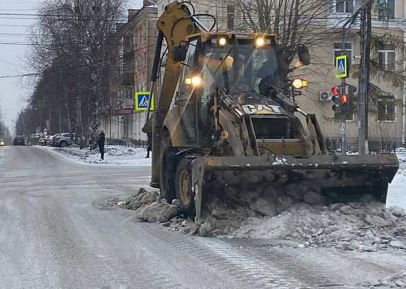 Серовчане, вас устраивает качество уборки снега с тротуаров и дорог?