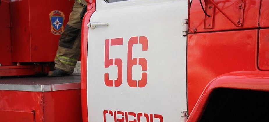 В выходные в Серове горели мусор, жилой дом и баня