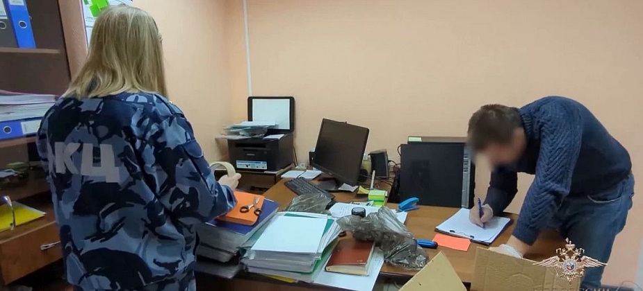 Сотрудники МВД задержали подозреваемых в мошенничестве при обналичивании материнского капитала