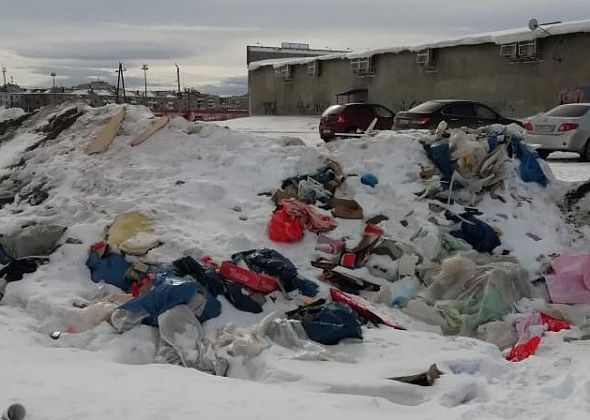 Серовчане обнаружили свалку на тропинке вдоль улицы Карбышева