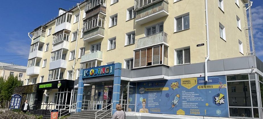 В доме, на состояние которого ранее жаловались серовчане, прошла повторная проверка ГЖИ