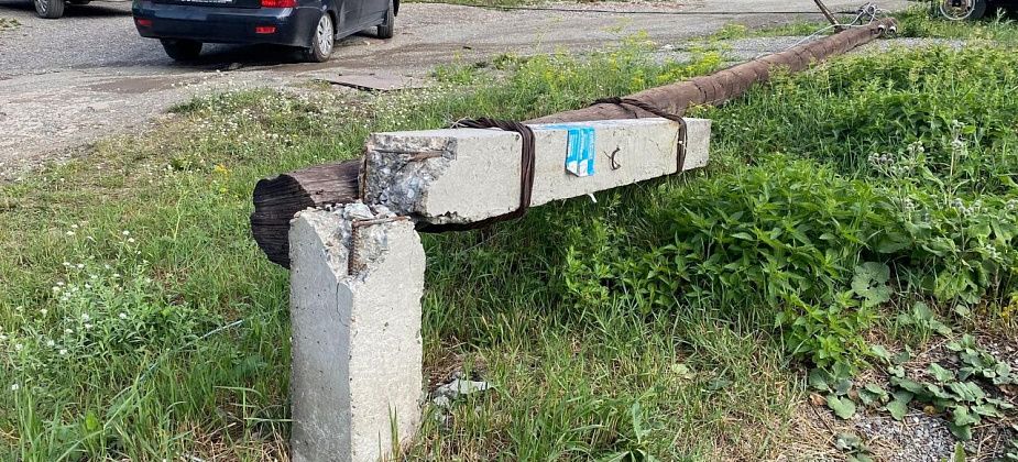 Пострадавшую от урагана электросеть Серова планируют восстановить к 21 часу